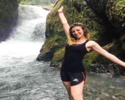 She is an admirer of natural beauty and often uploads photographs with beautiful views at the back.